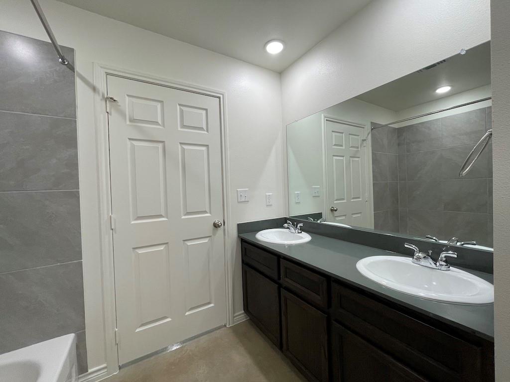 2317 Zanoletti Ct #b Property Photo 34