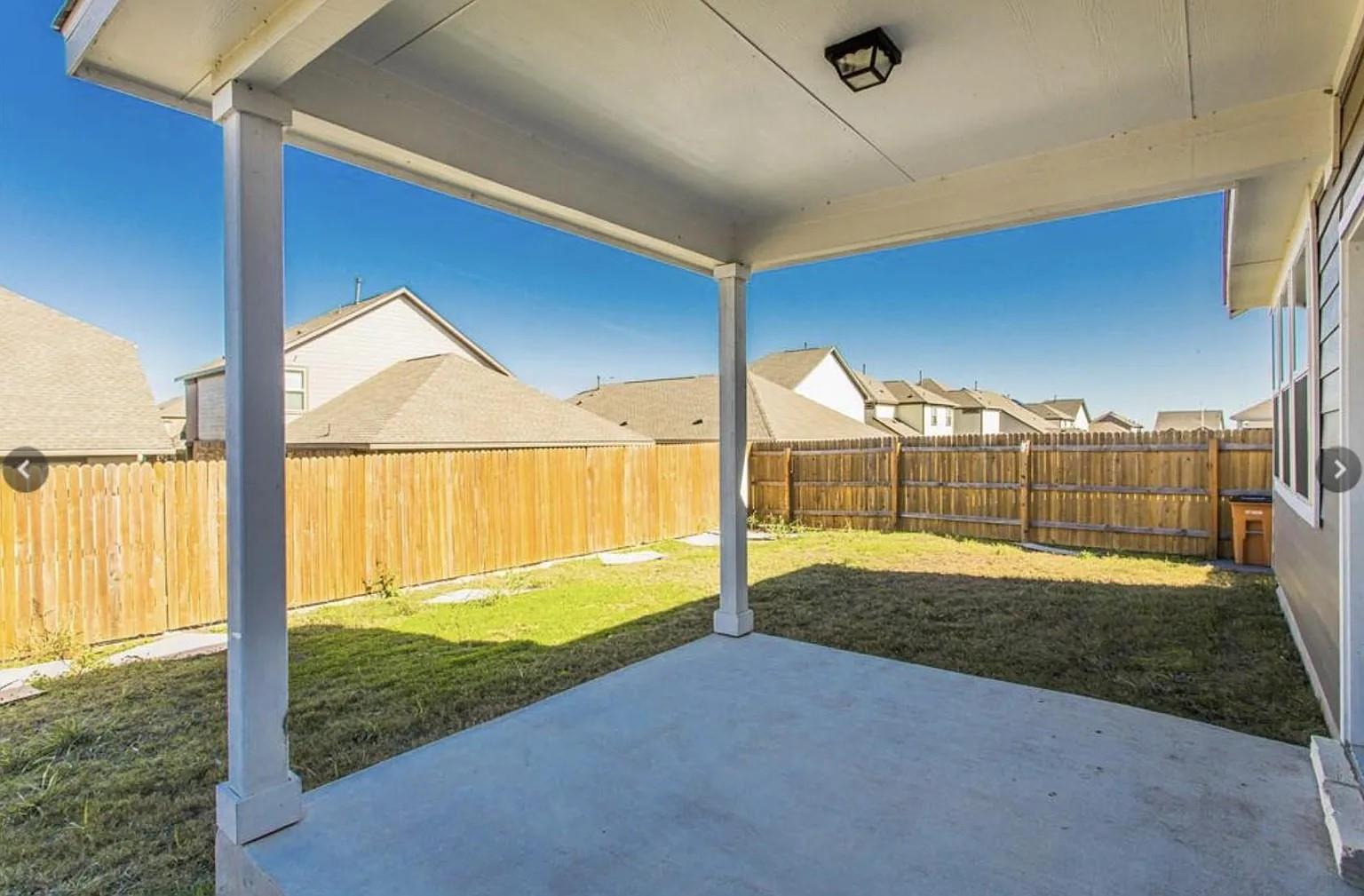 7516 Saginaw Dr Property Photo 2