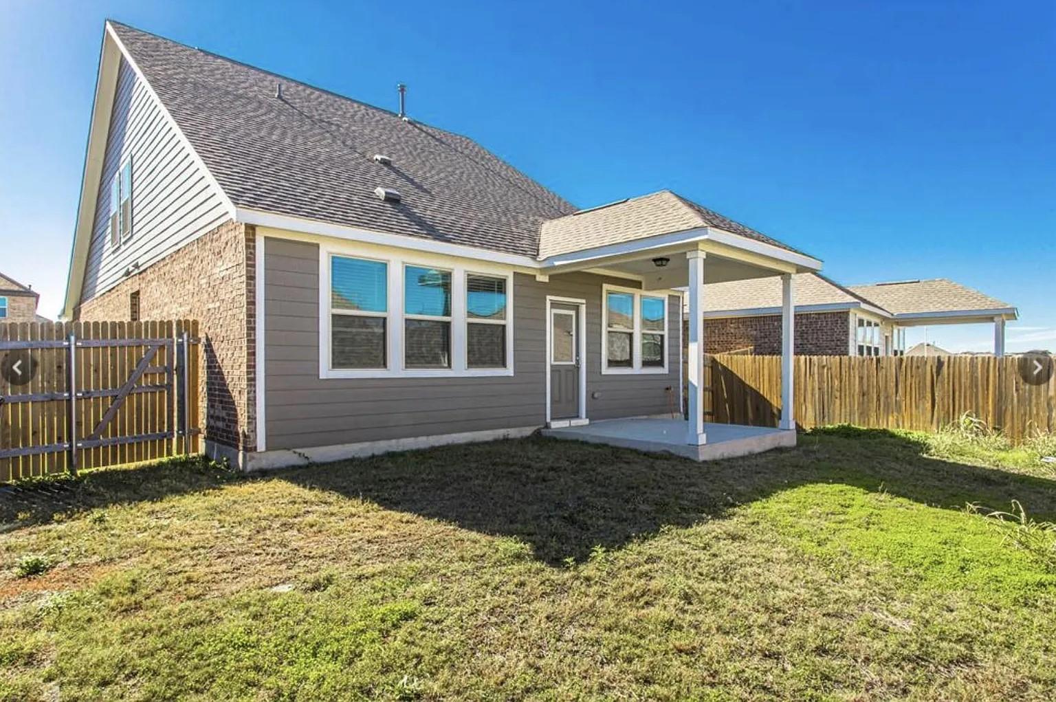 7516 Saginaw Dr Property Photo 3