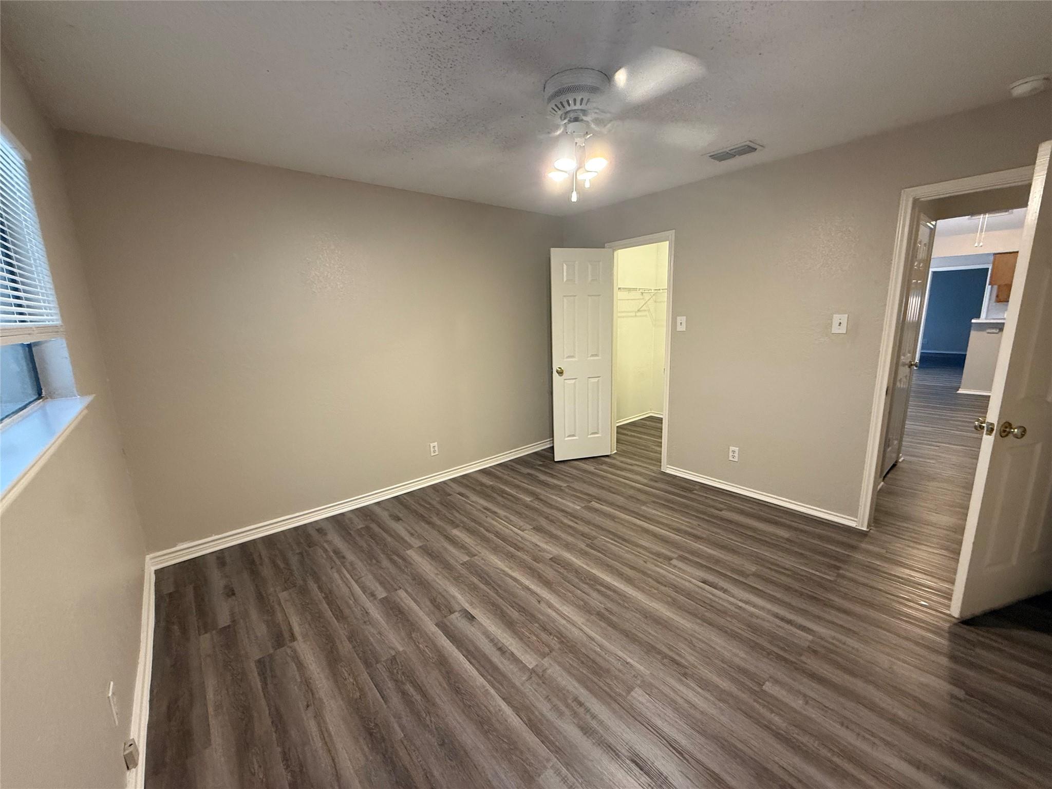 9313 Kempler Dr #b Property Photo 5