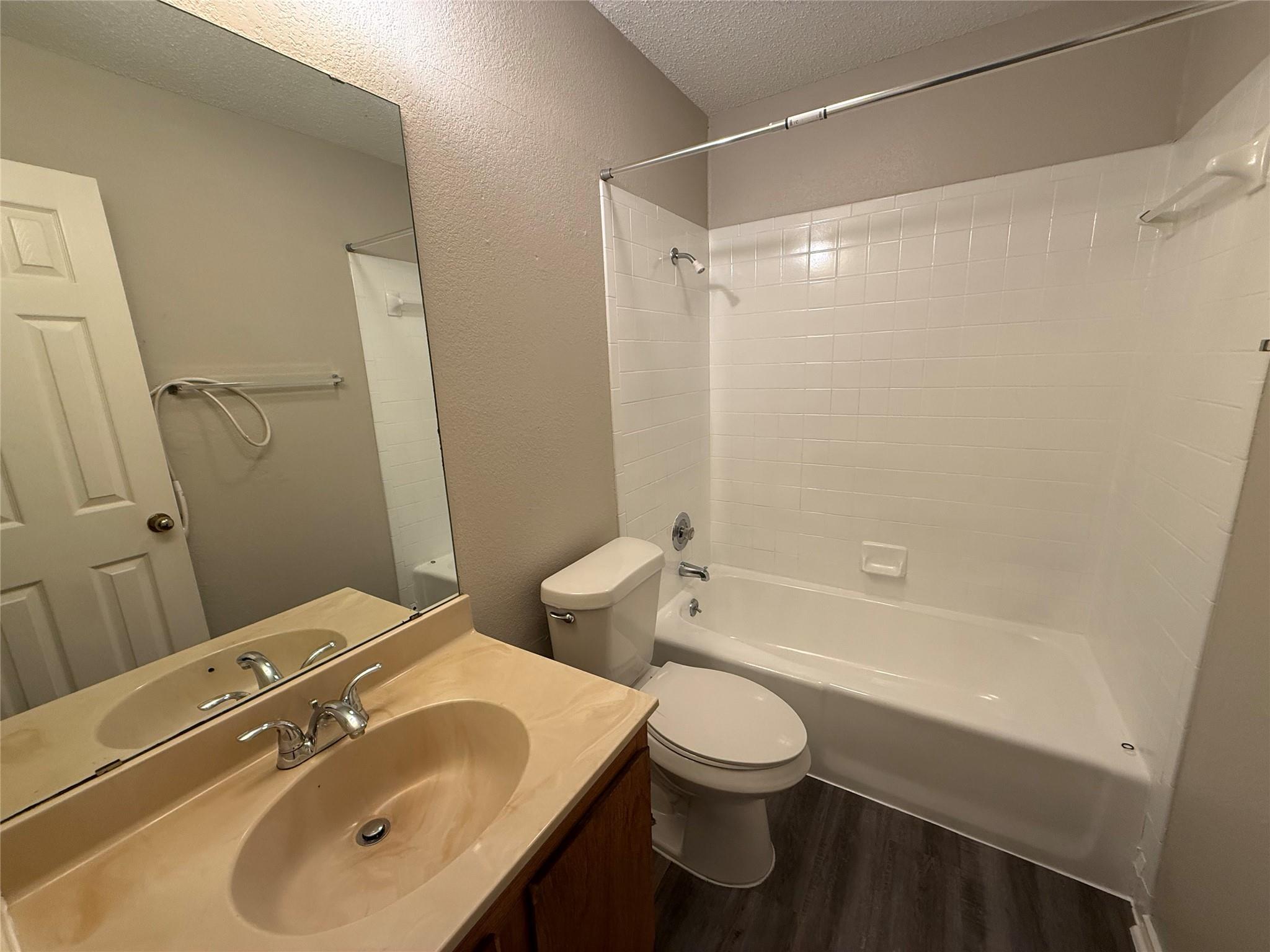 9313 Kempler Dr #b Property Photo 7