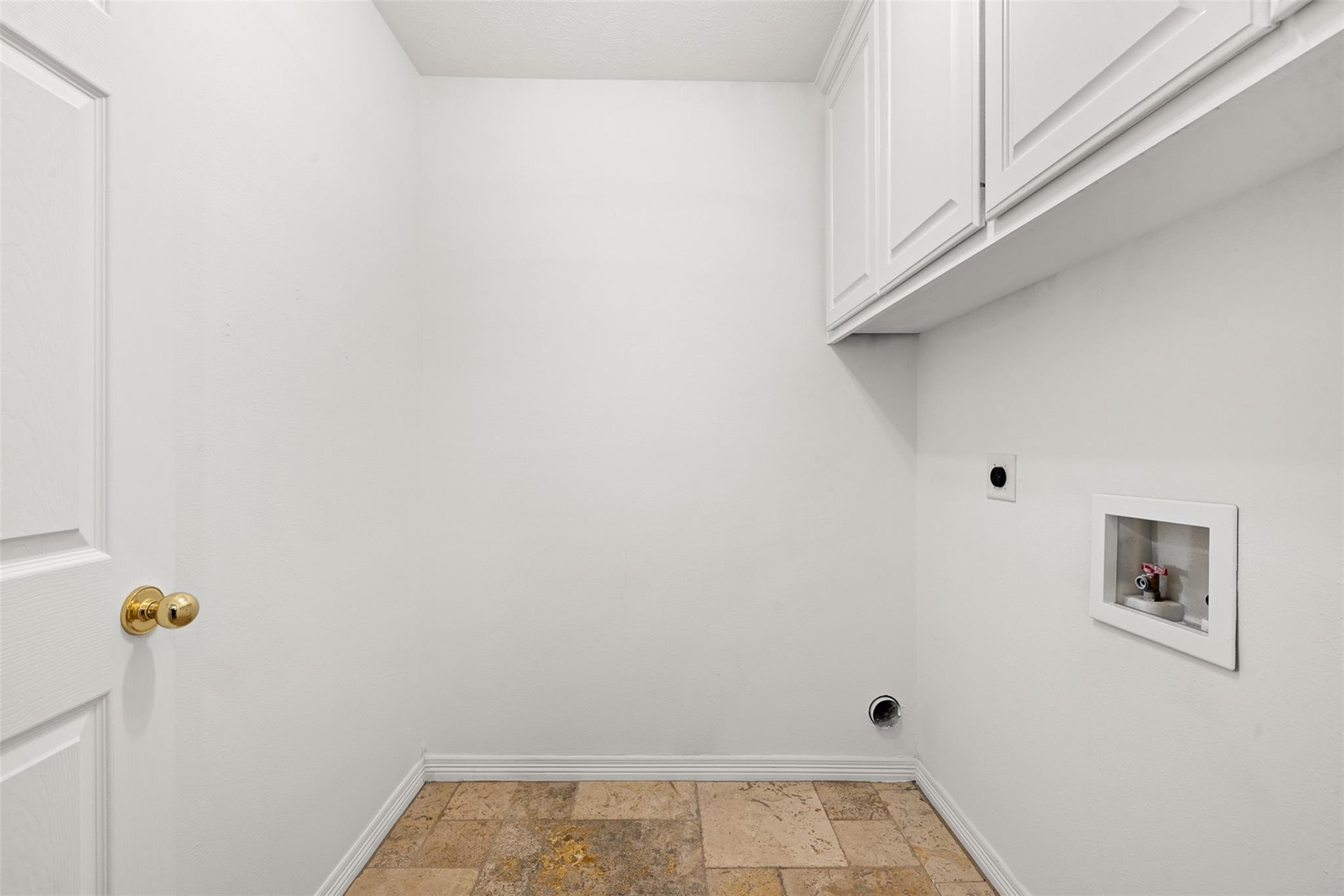 112 Ruby St Property Photo 14