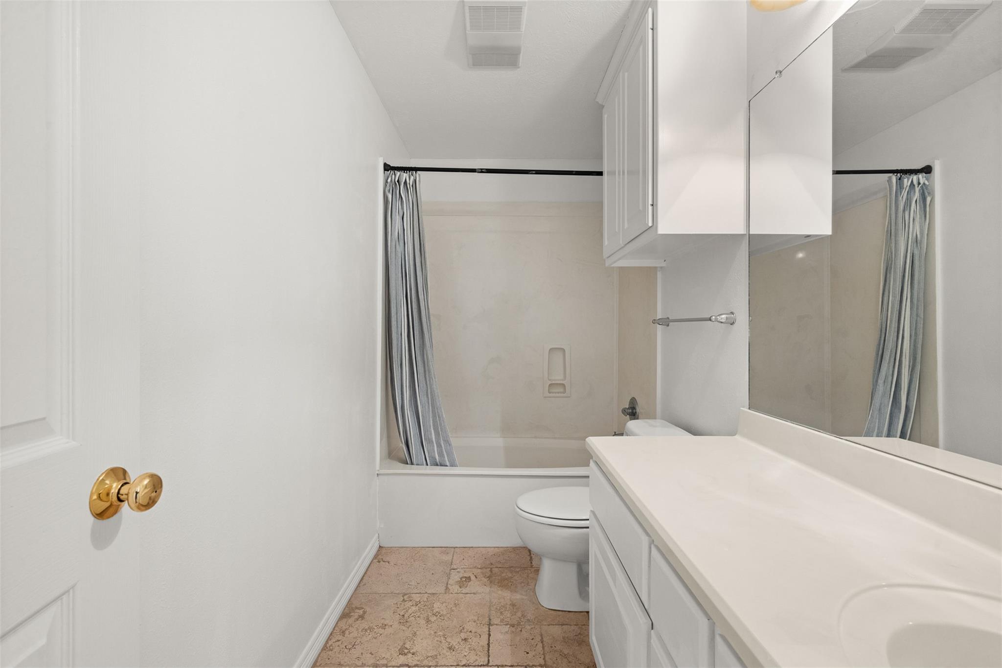 112 Ruby St Property Photo 21