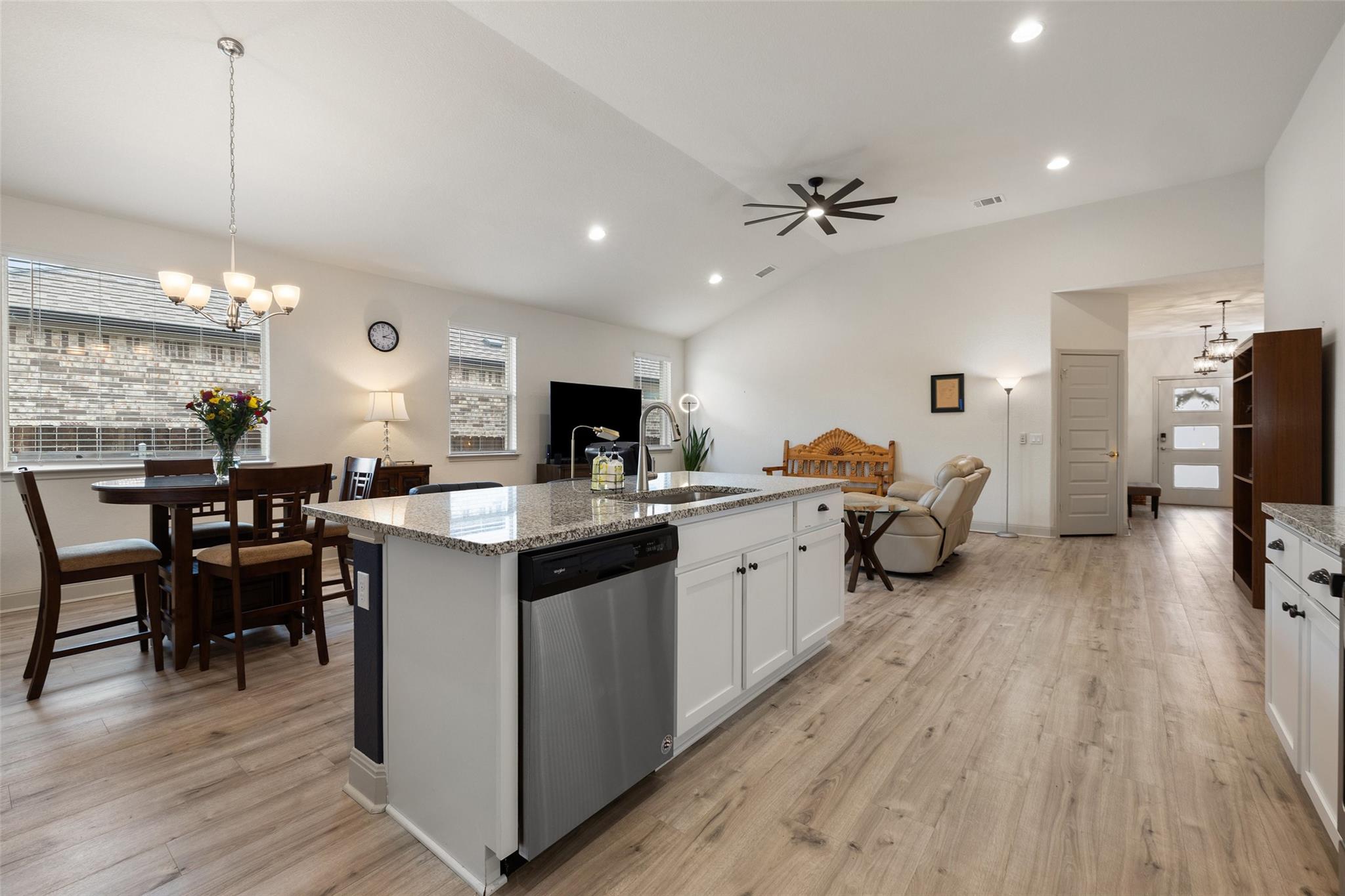 16821 Pendolino Dr Property Photo 8