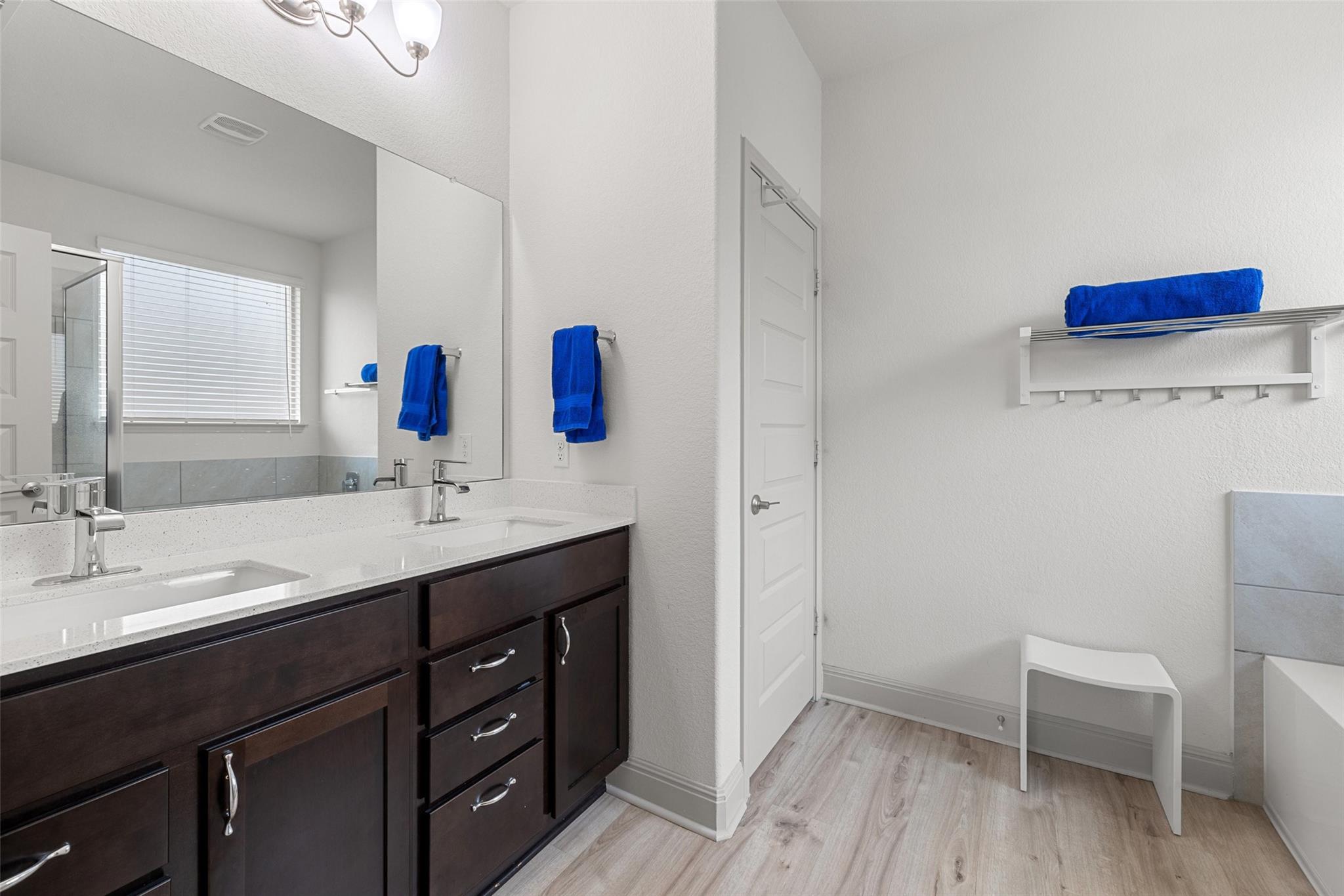 16821 Pendolino Dr Property Photo 21
