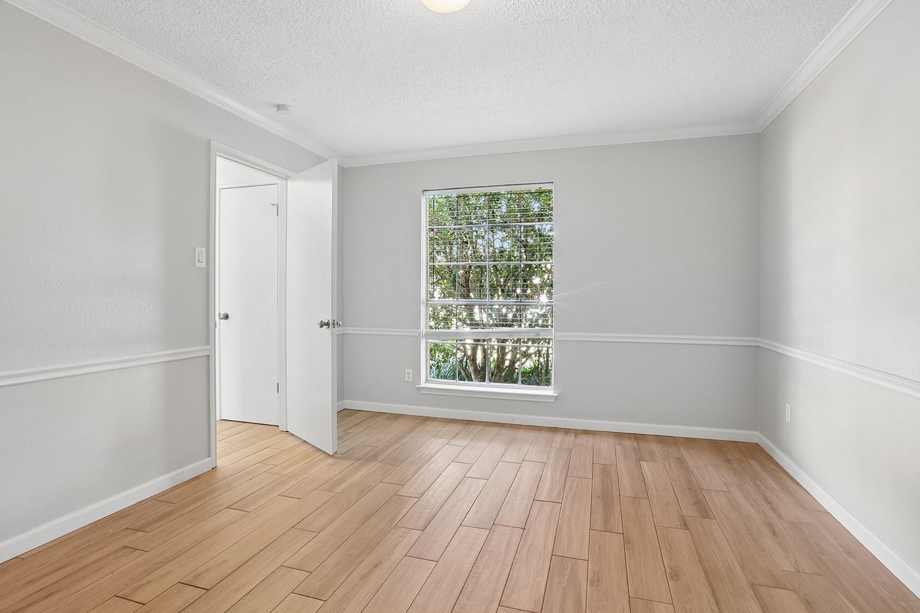 15301 Ecorio Dr Property Photo 4