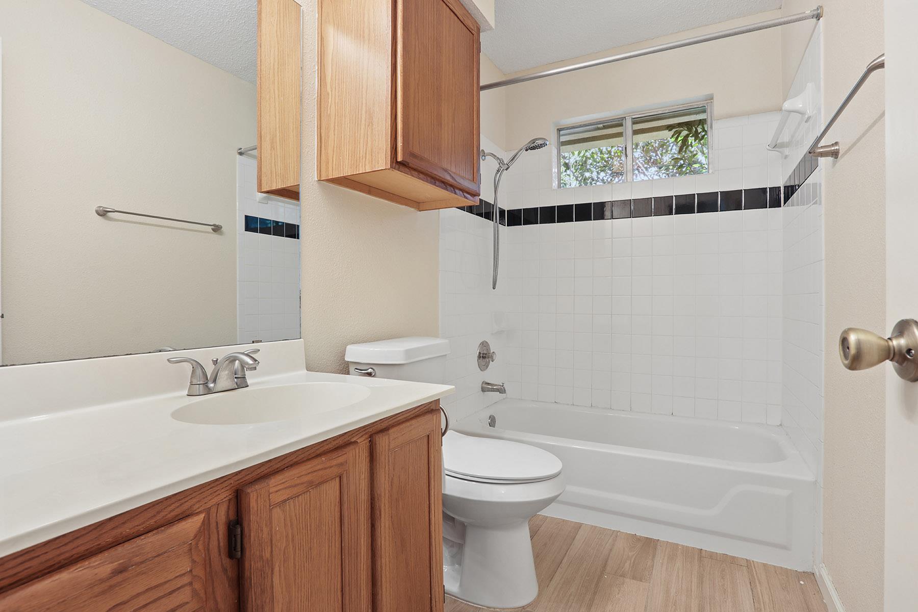 15301 Ecorio Dr Property Photo 14