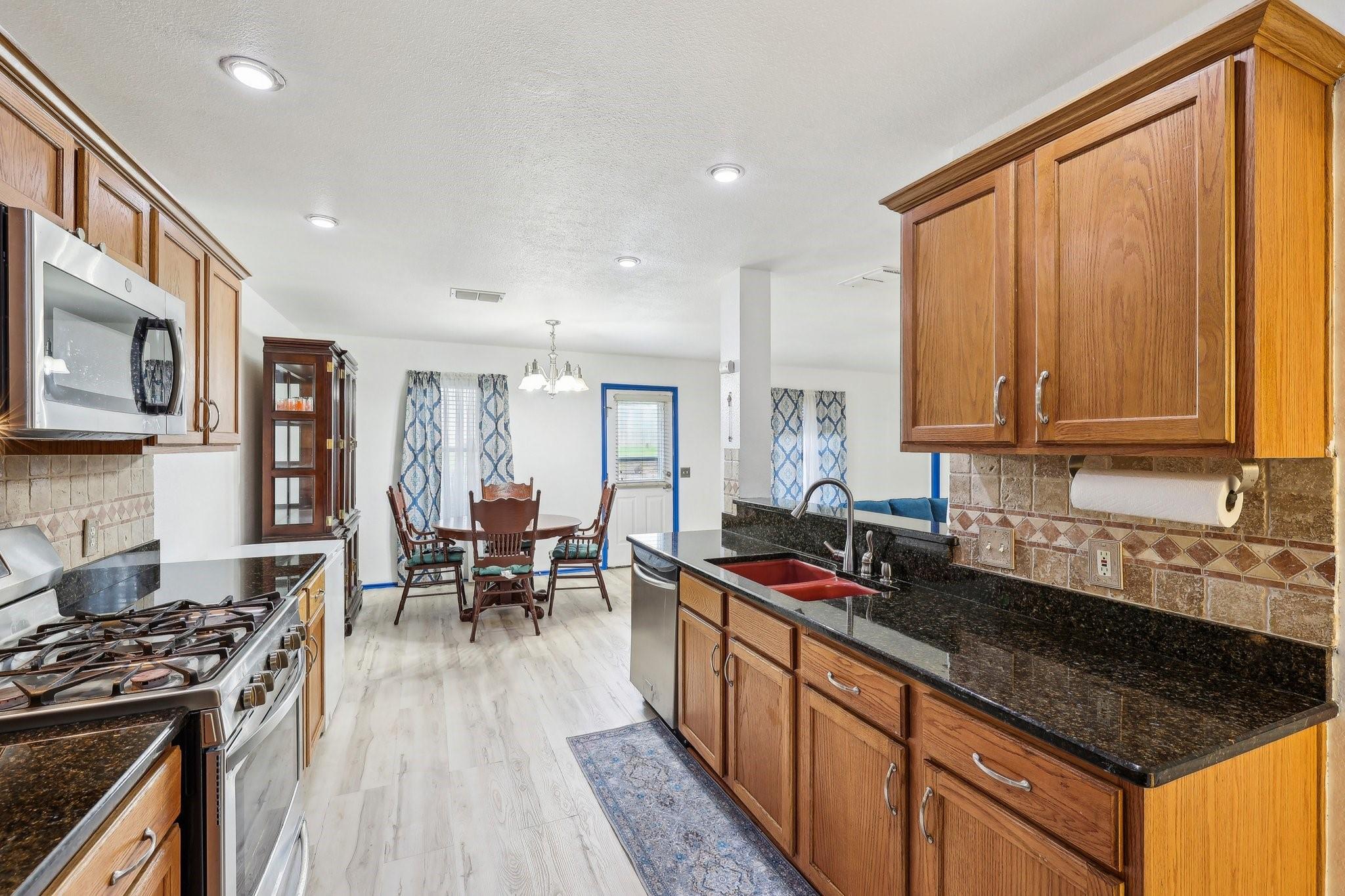 5810 Vasey Blvd Property Photo 15