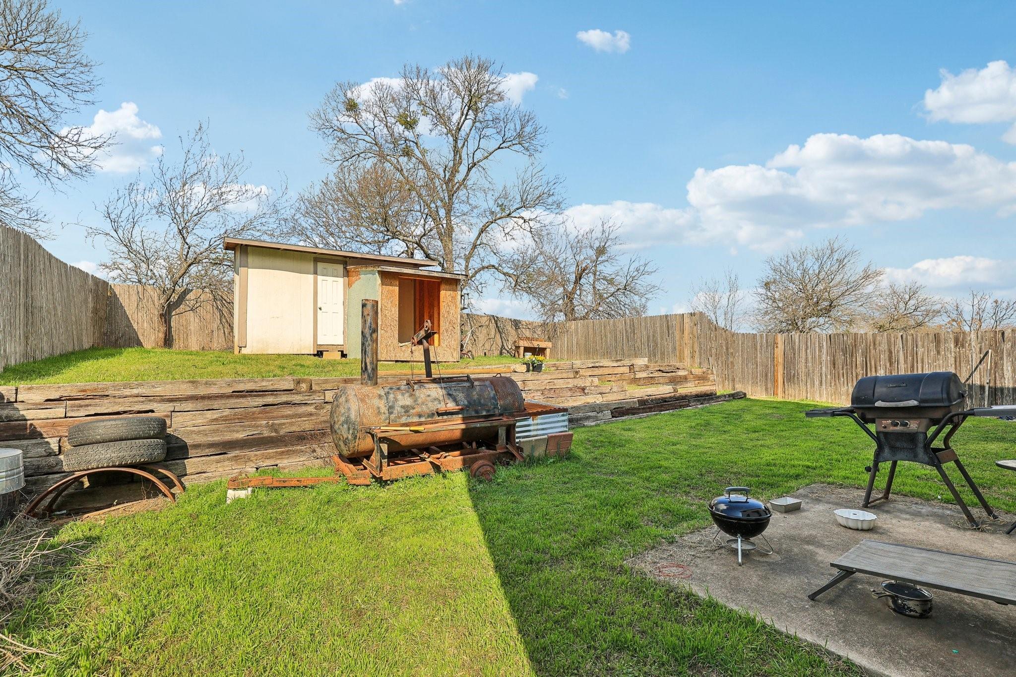 5810 Vasey Blvd Property Photo 34