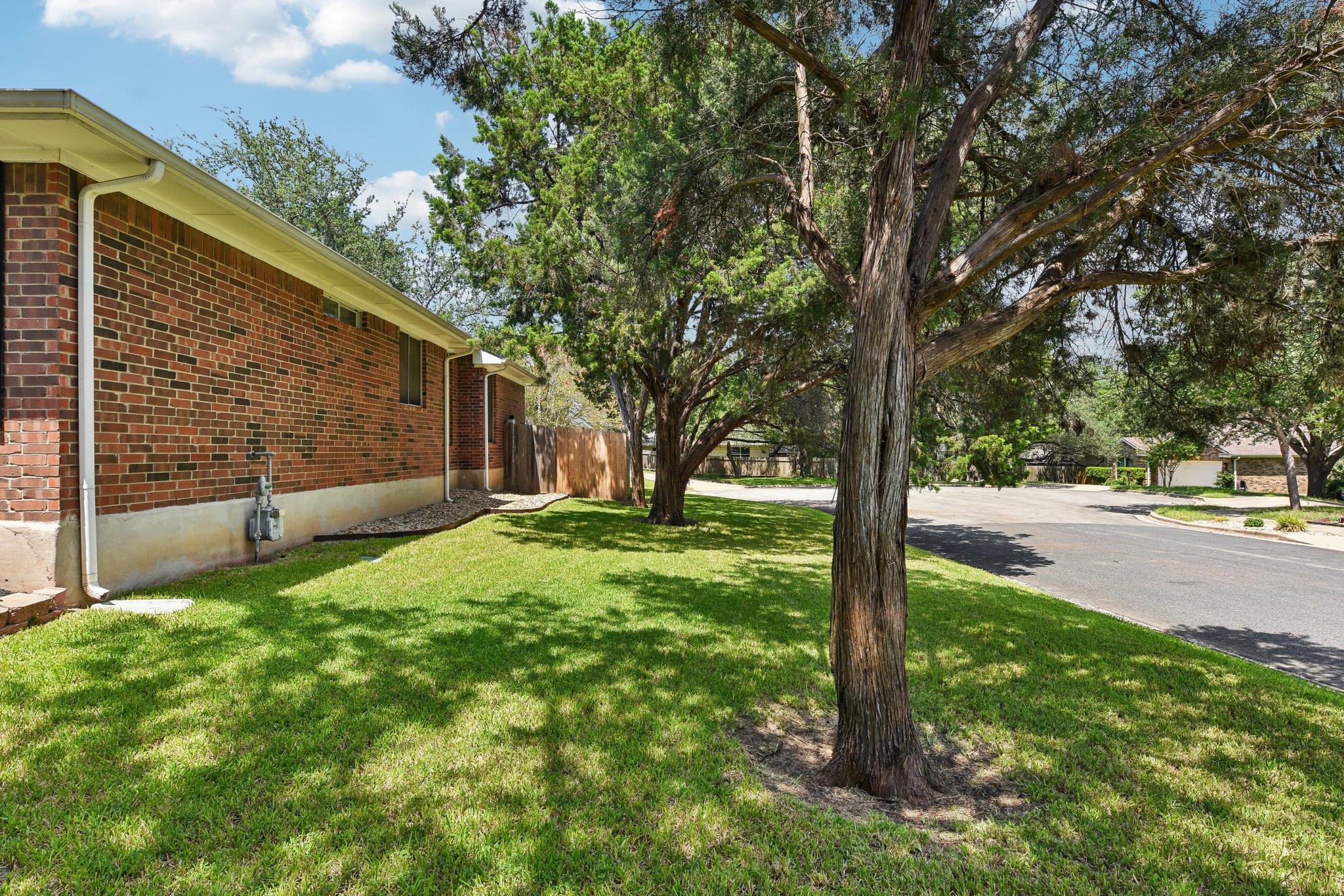 5815 Lomita Verde Cir Property Photo 6