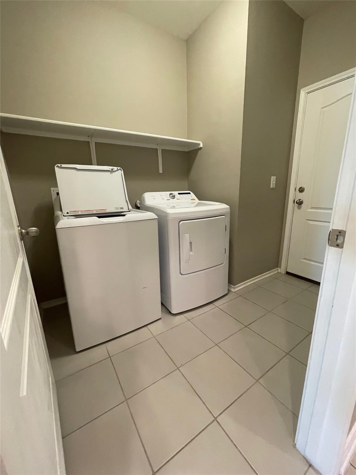 6808 Ondantra Bnd Property Photo 7