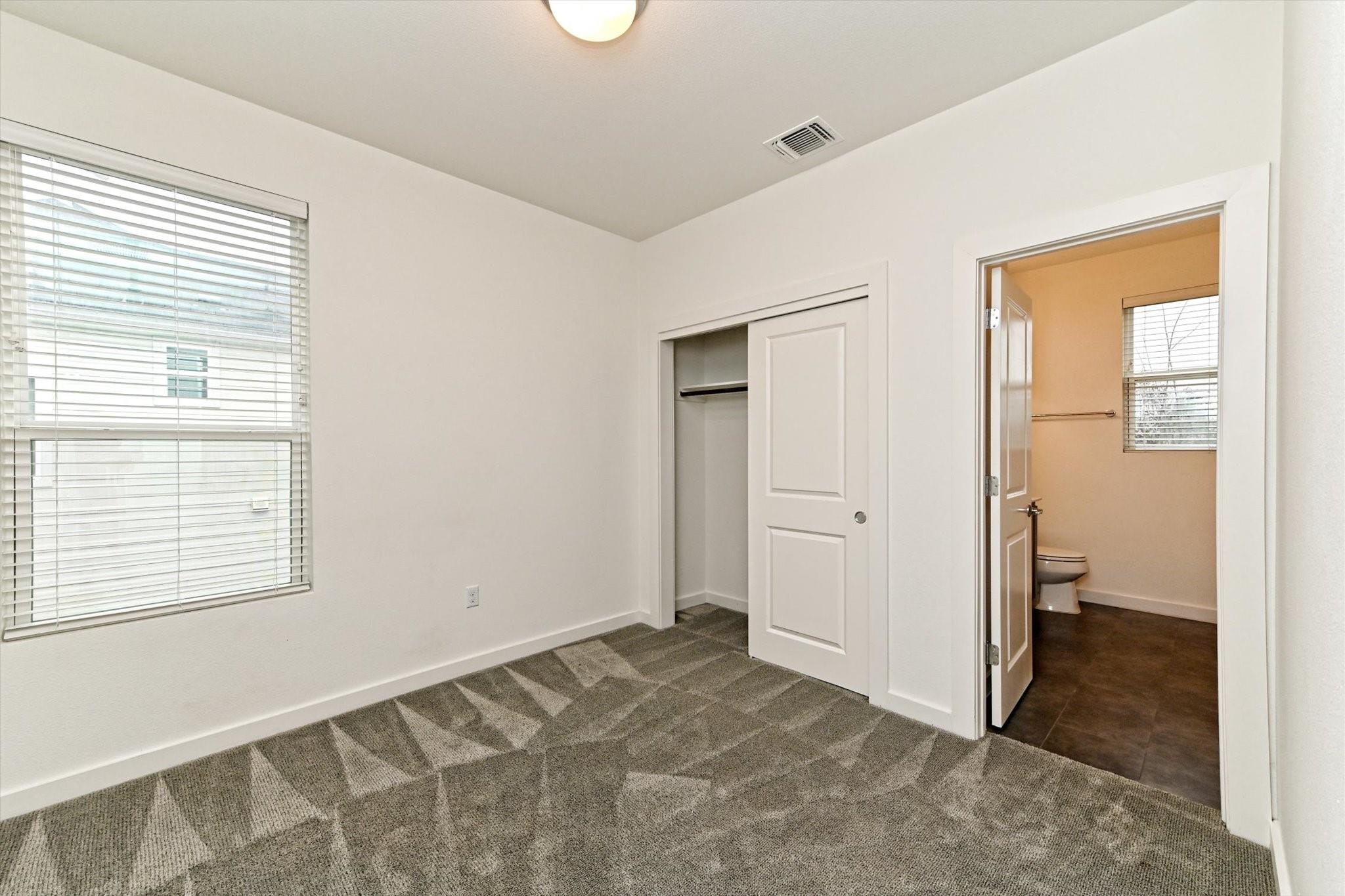 1912 Bunche Rd B Property Photo 24