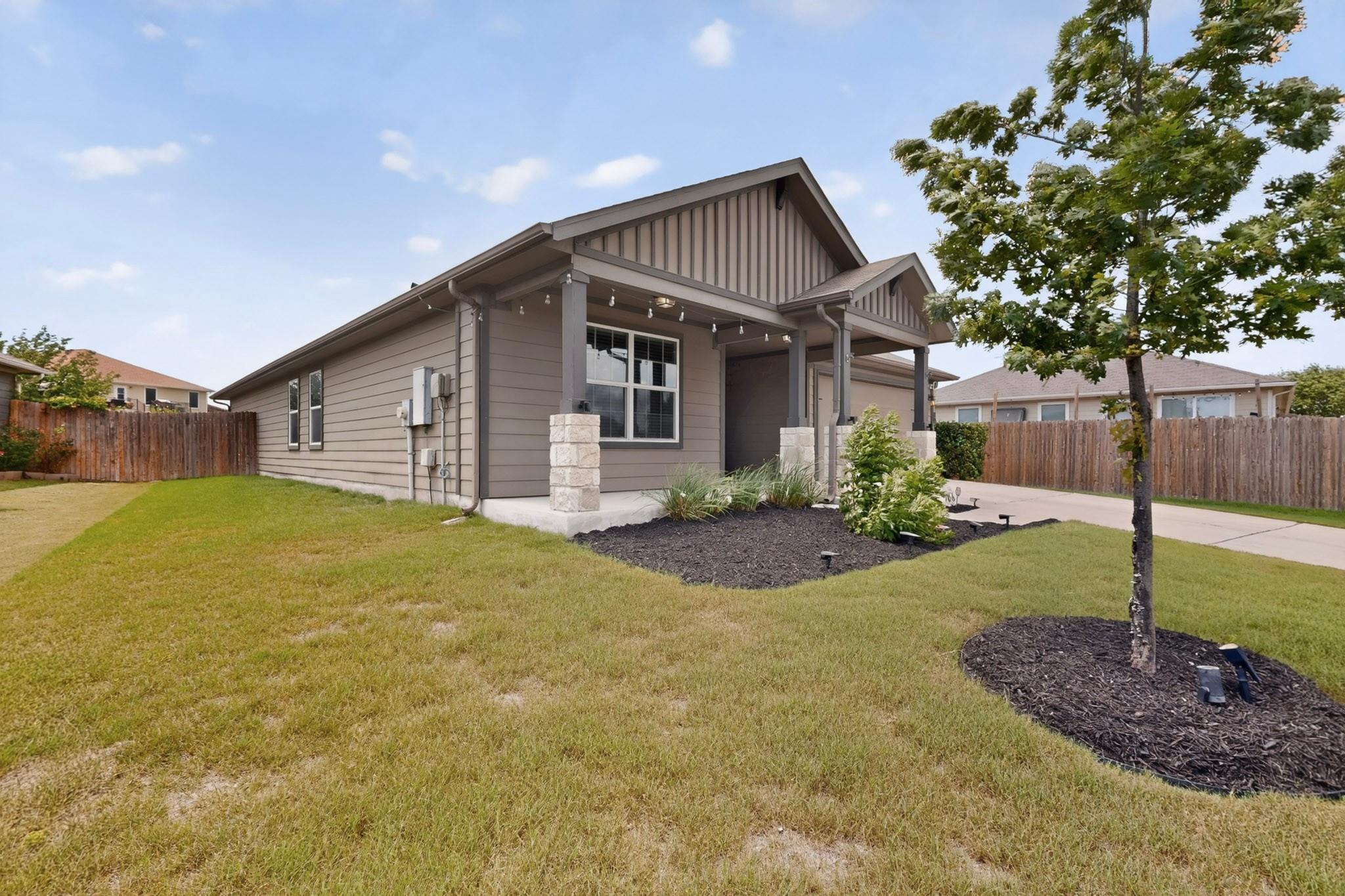 706 Liard River Rd Property Photo 3
