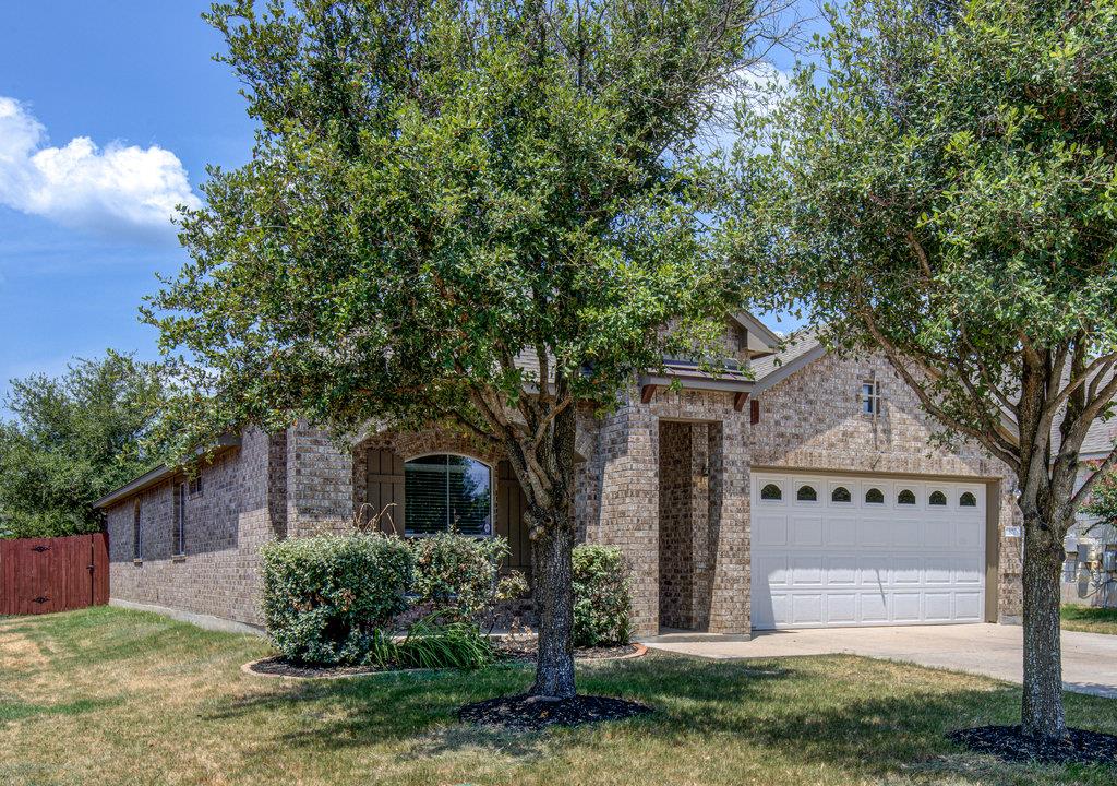 307 Riverine Way Property Photo 3