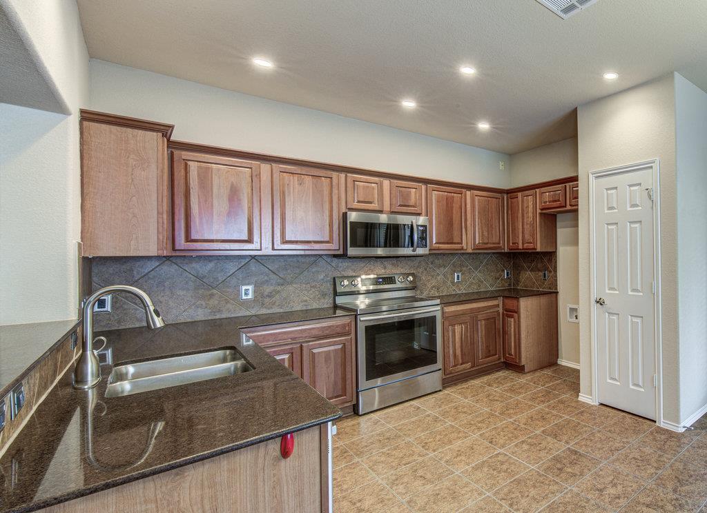 307 Riverine Way Property Photo 11