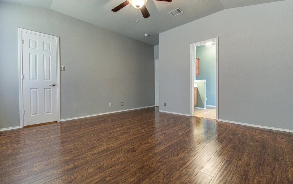 307 Riverine Way Property Photo 14