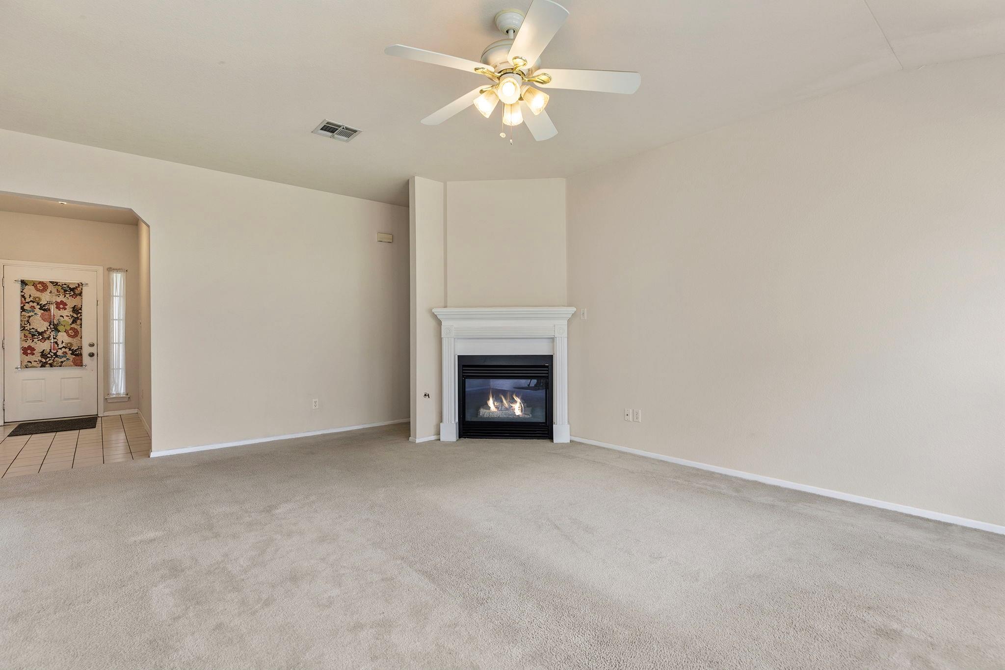104 Adelfa Dr Property Photo 3