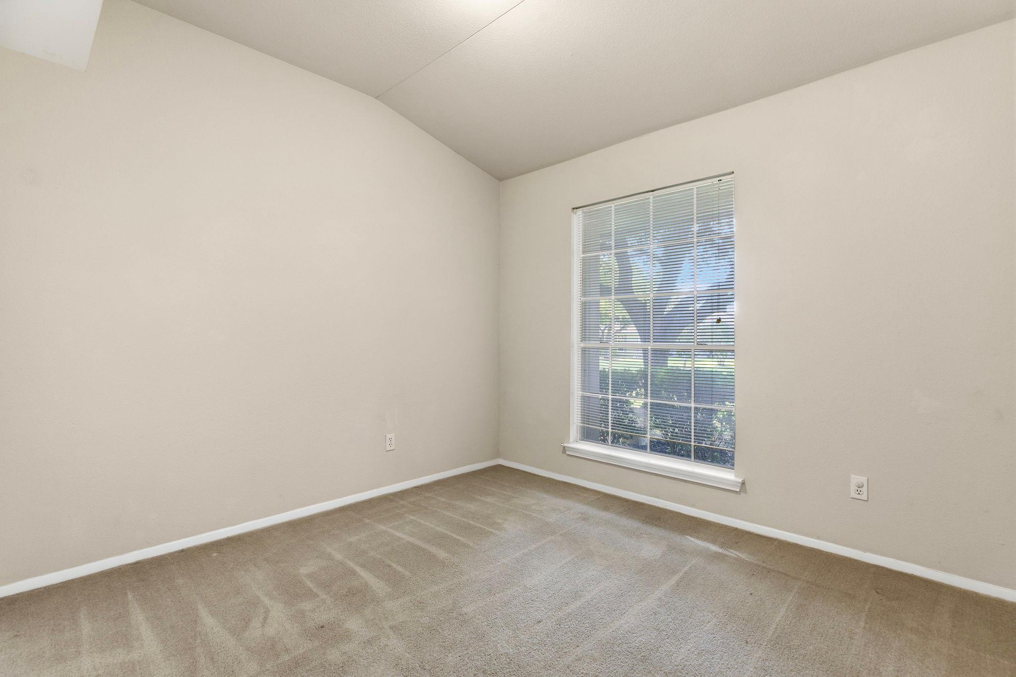 104 Adelfa Dr Property Photo 14