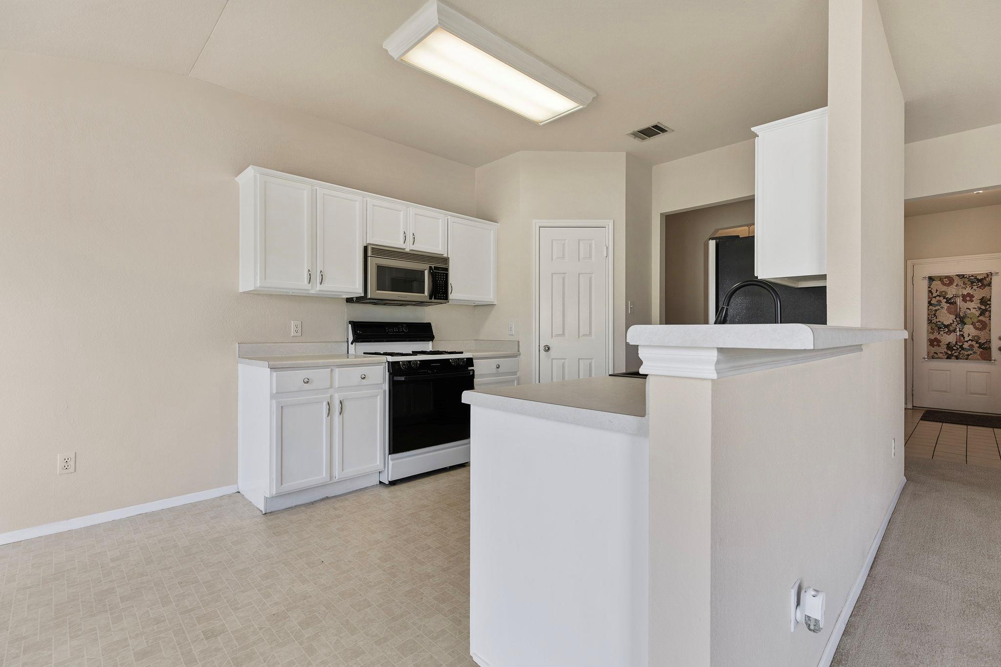 104 Adelfa Dr Property Photo 36