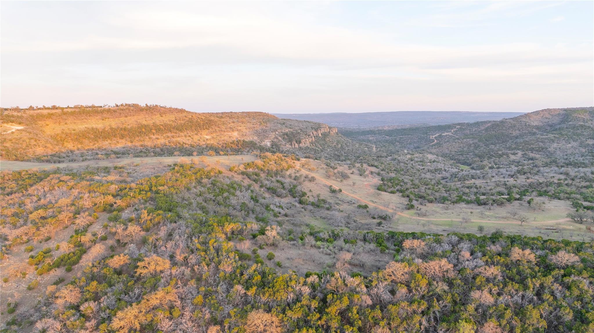 10070 Willow City Loop Property Photo 11
