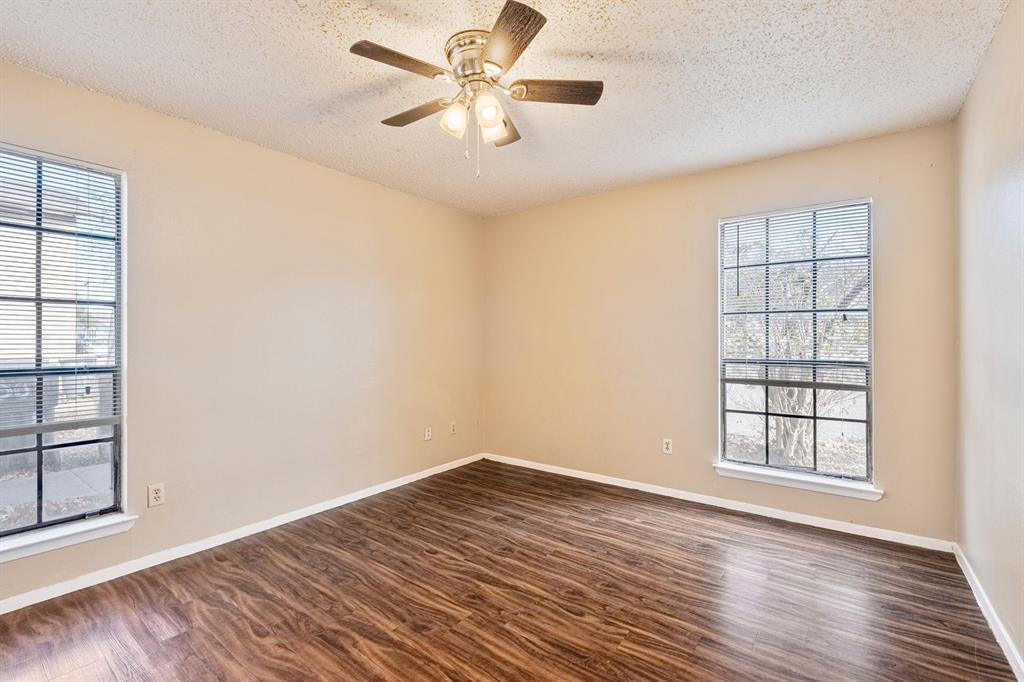 301 Craddock Ave #c Property Photo 8