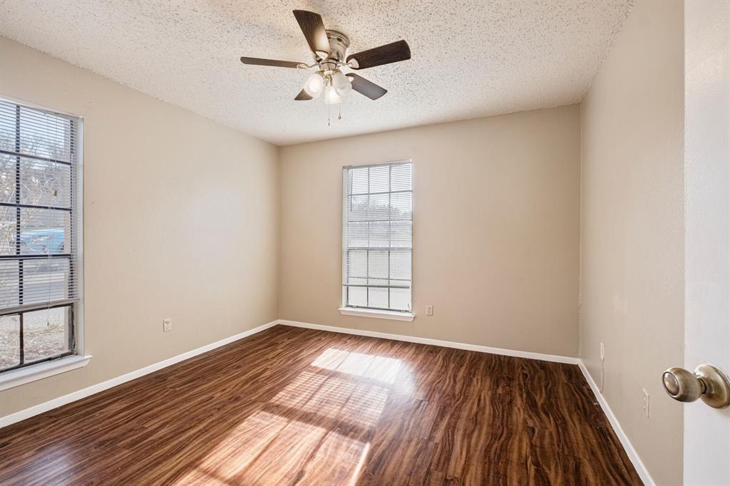 301 Craddock Ave #c Property Photo 10