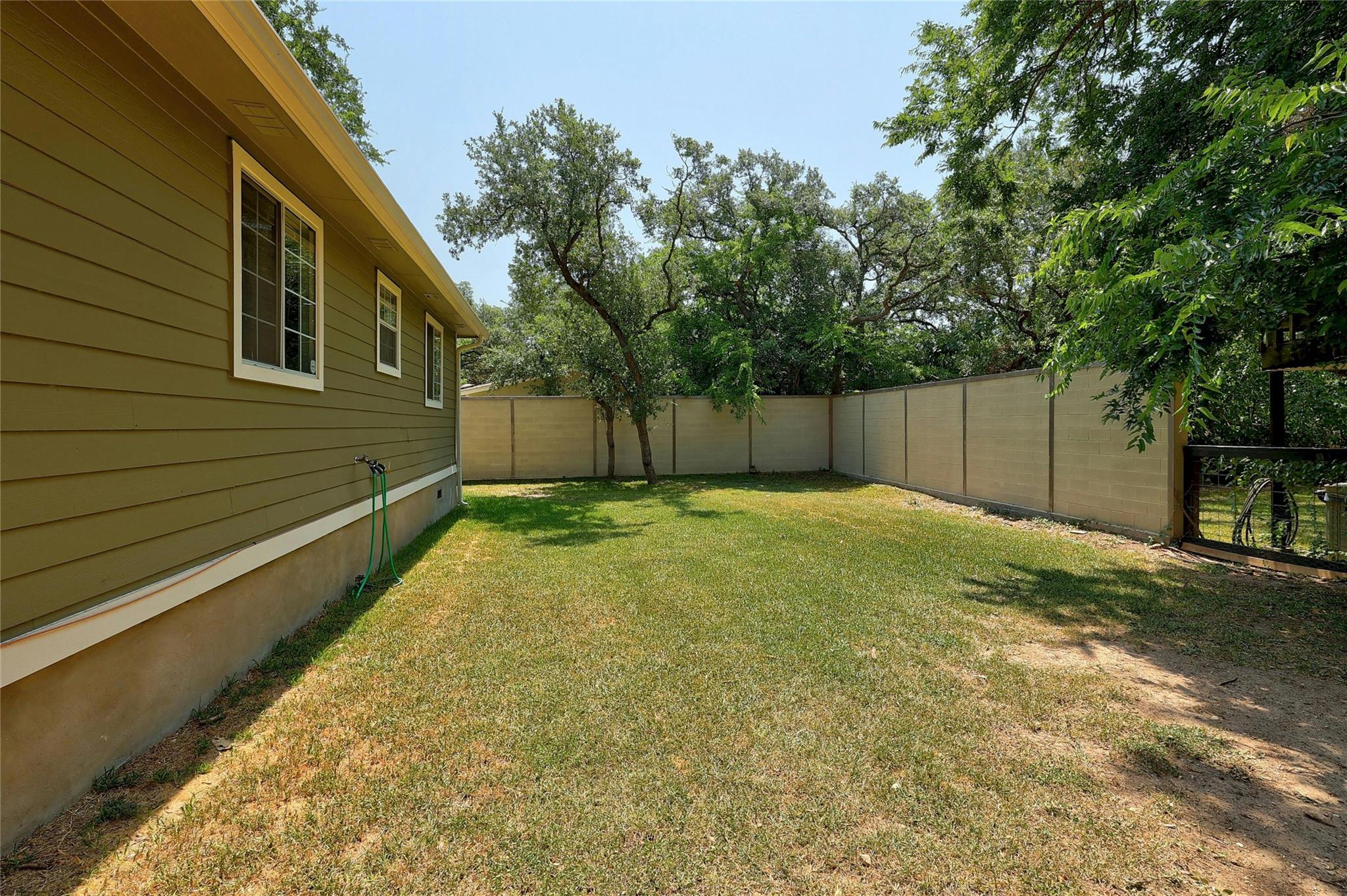 9903 Trails End Rd Property Photo 24