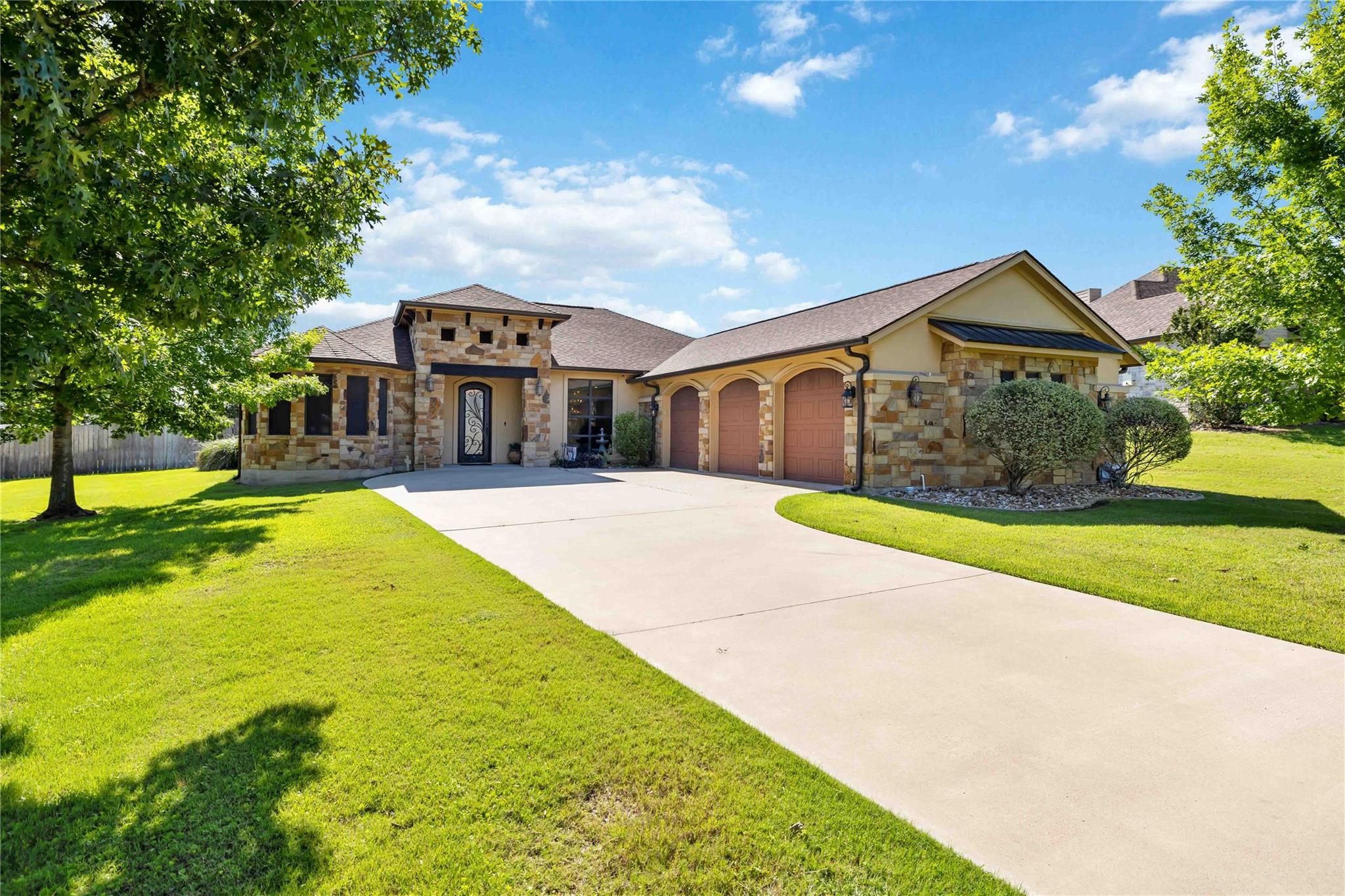 9428734 Property Photo 1