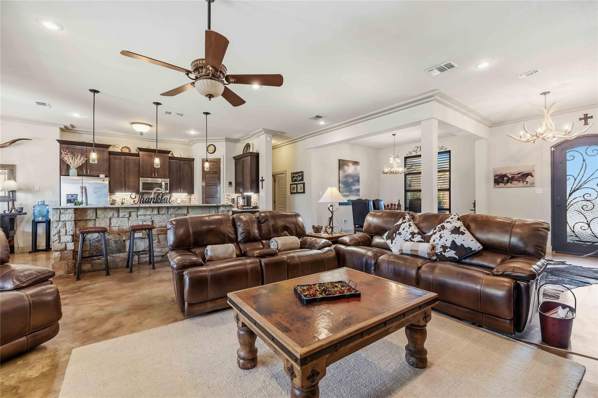 9428734 Property Photo 10