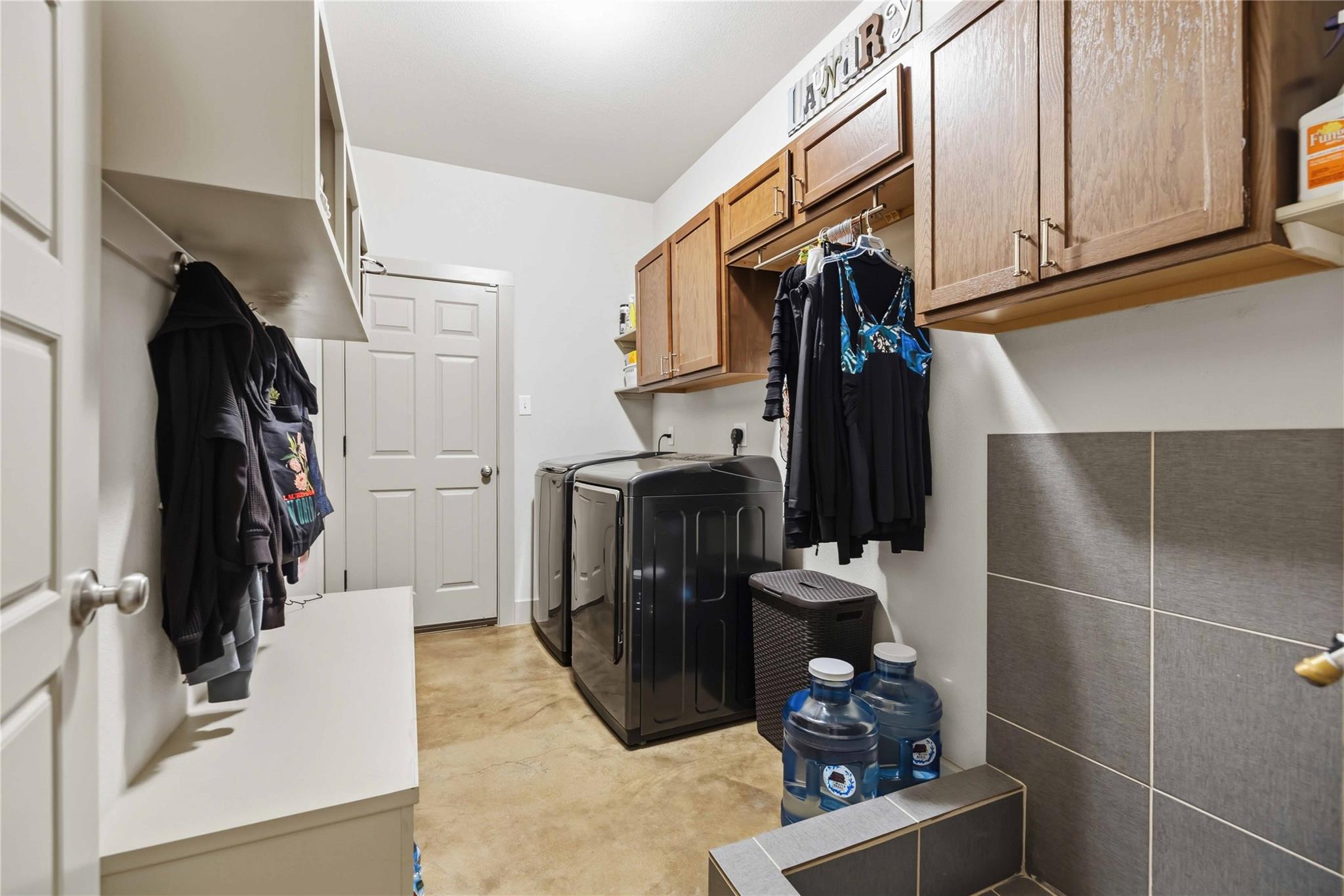 9428734 Property Photo 20