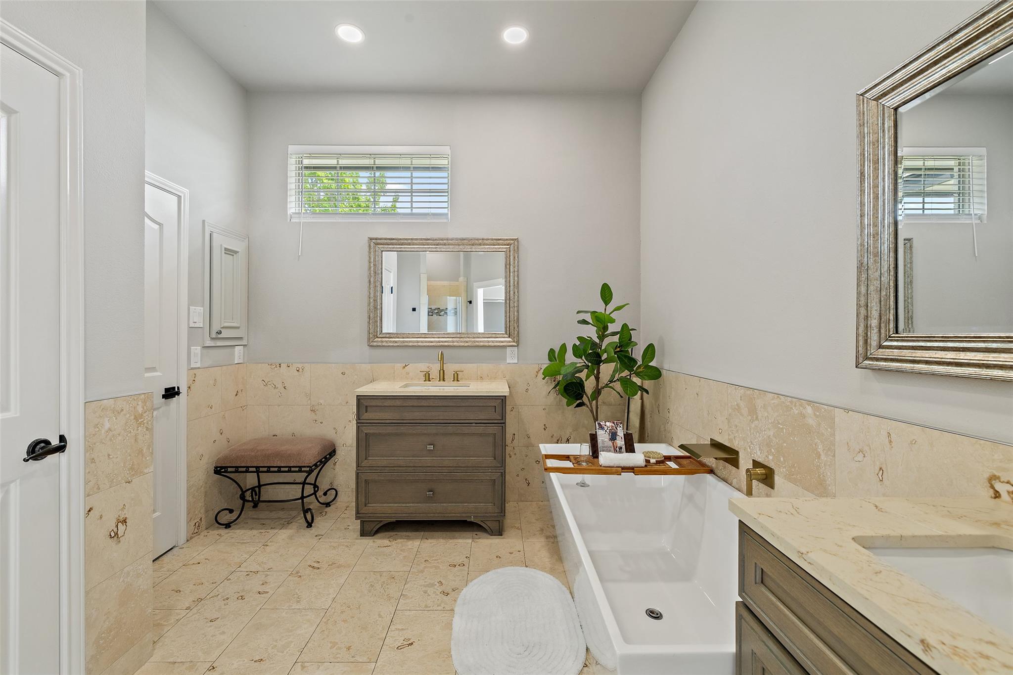 611 Ladin Ln Property Photo 27