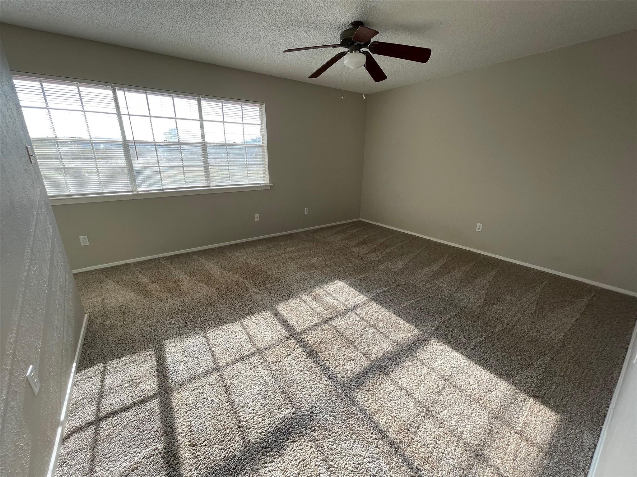 412 Blue Valley Dr Property Photo 11
