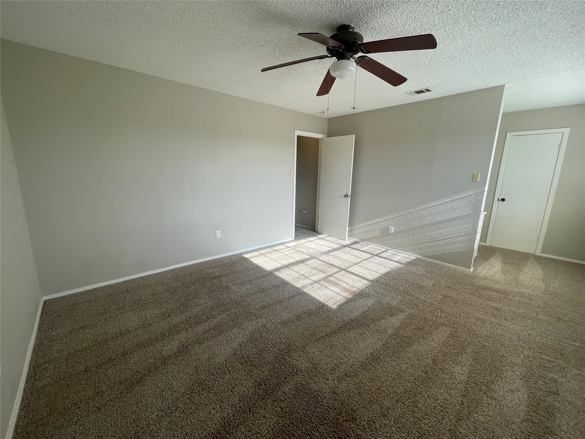 412 Blue Valley Dr Property Photo 12