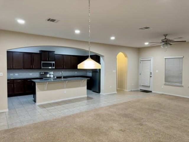 712 Manzano Ln Property Photo 8