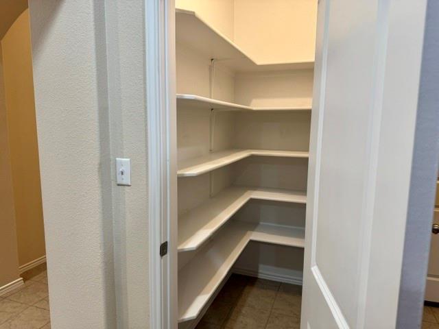 712 Manzano Ln Property Photo 9