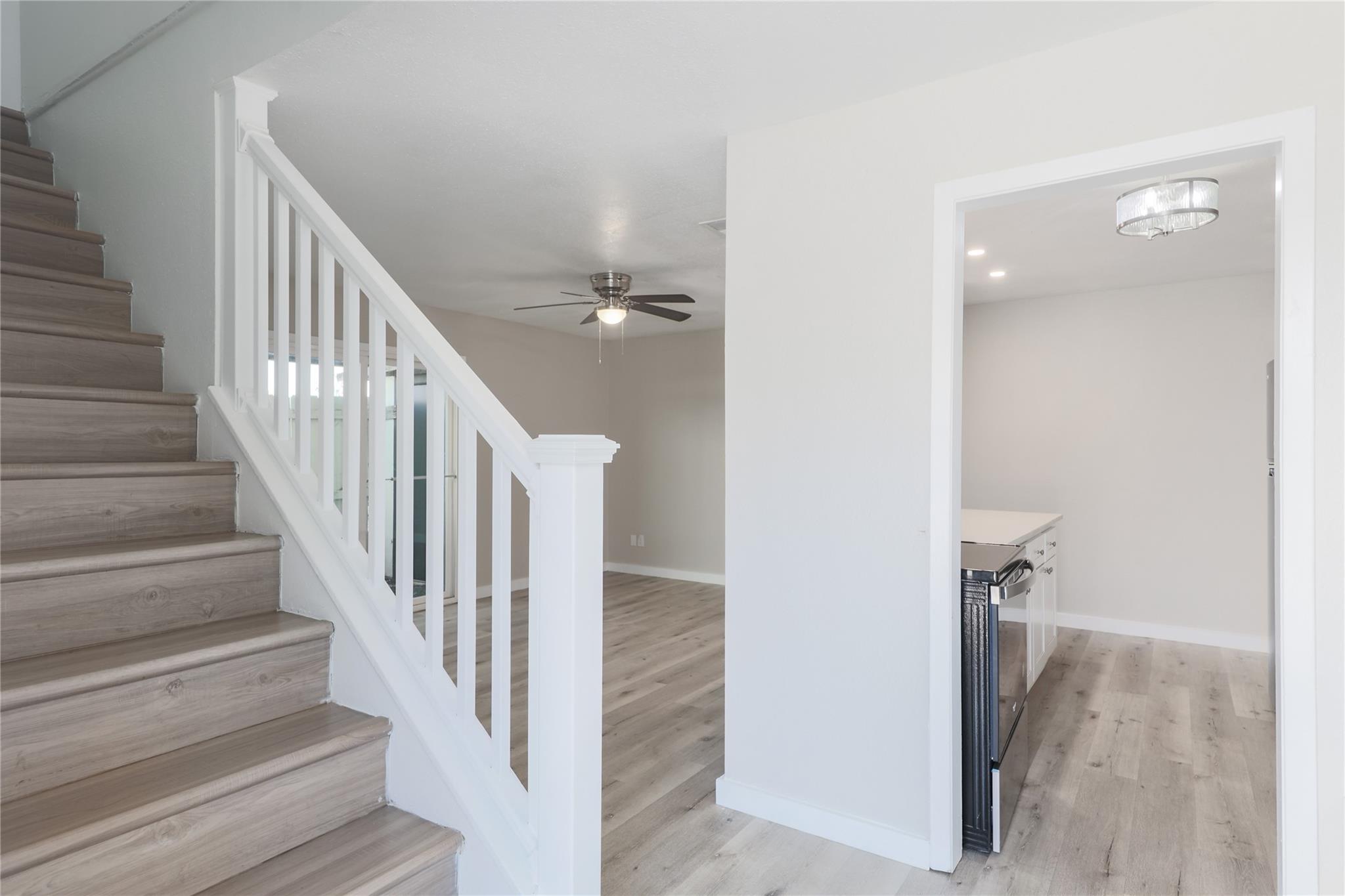 2201 Mission Hill Cir Property Photo 2