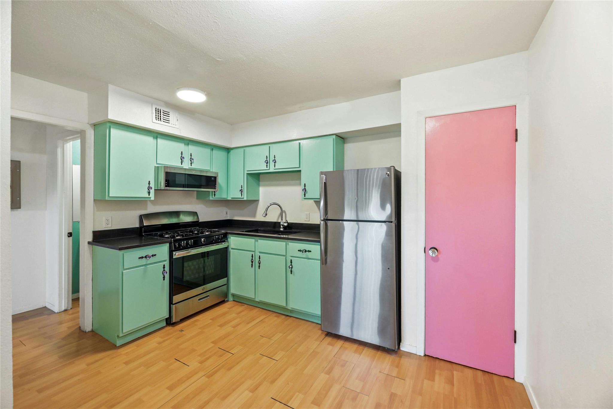 2201 Mission Hill Cir Property Photo 28