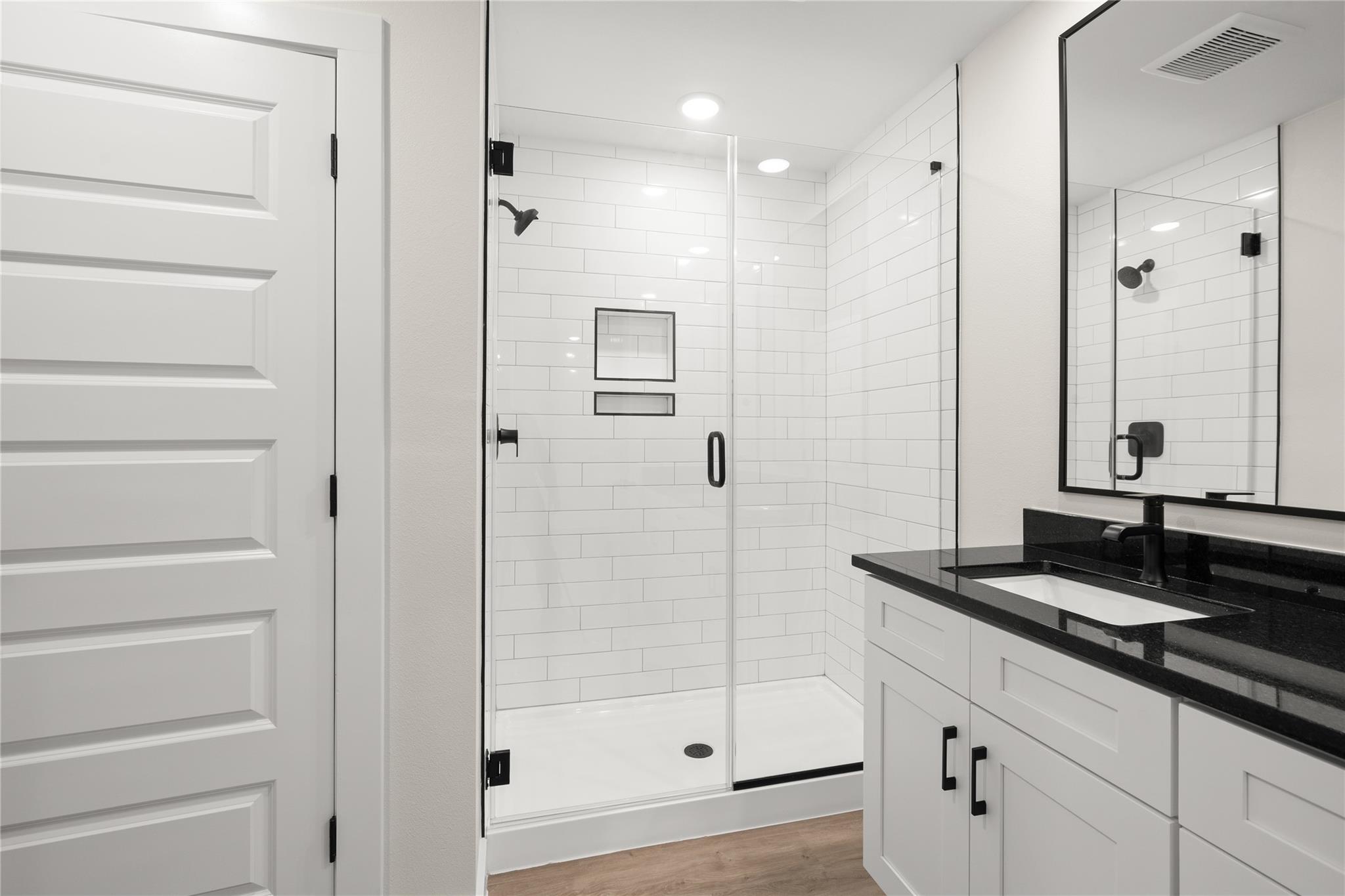 5514 Mobeetie Loop Property Photo 8