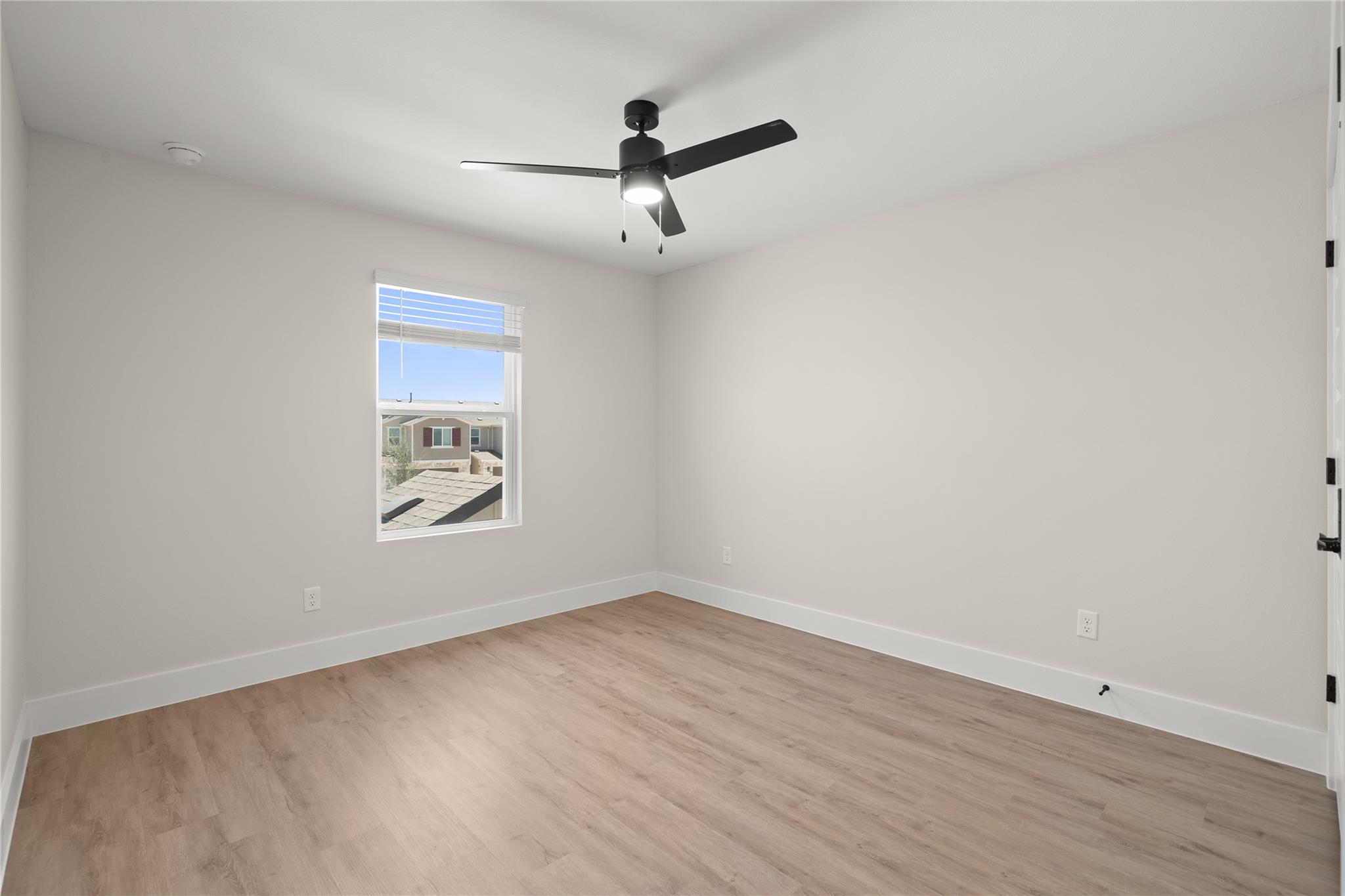 5514 Mobeetie Loop Property Photo 12
