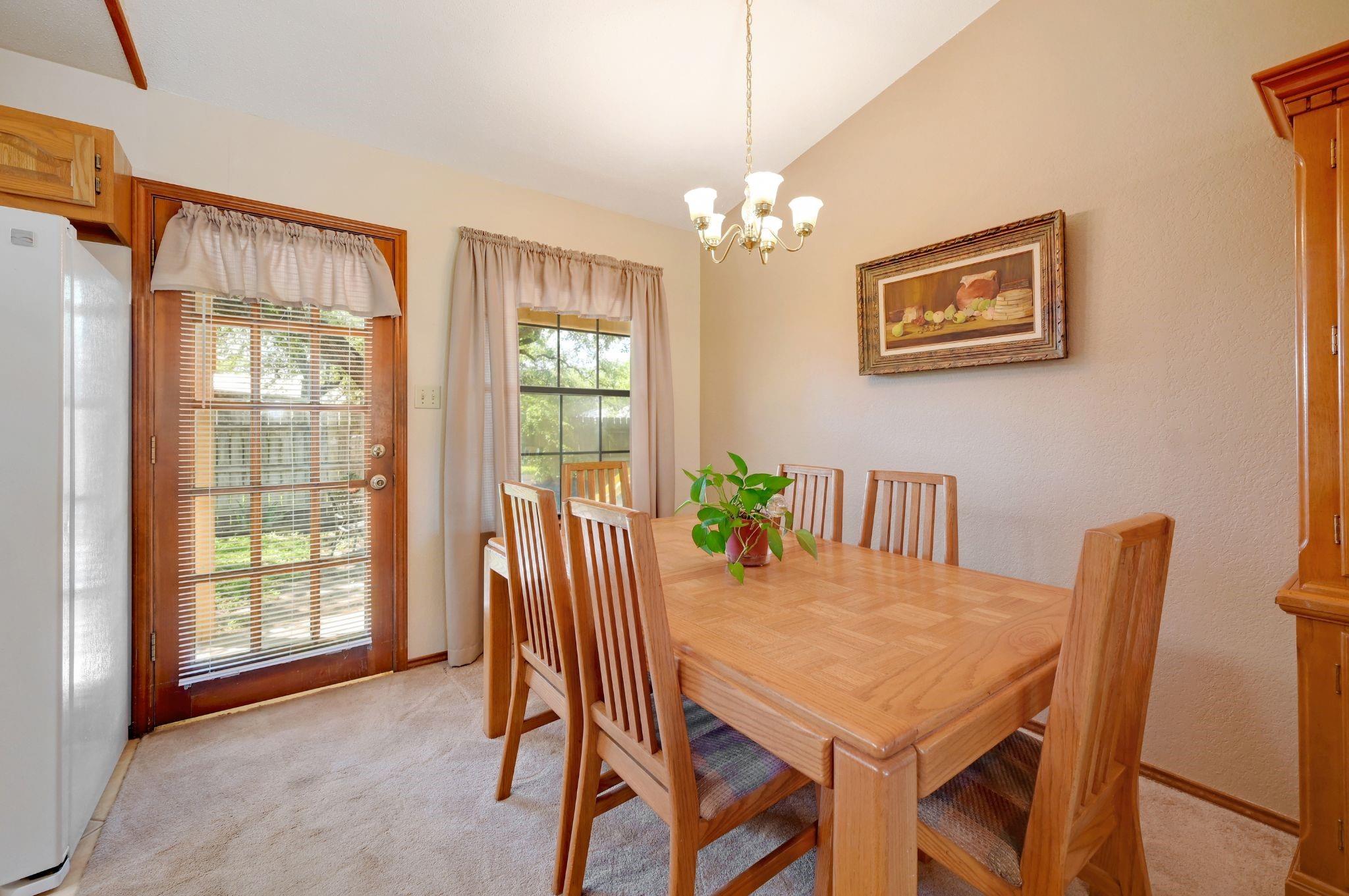 502 Live Oak Dr Property Photo 14