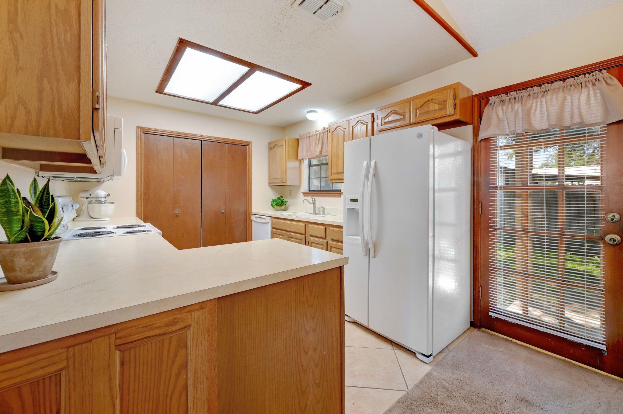 502 Live Oak Dr Property Photo 15
