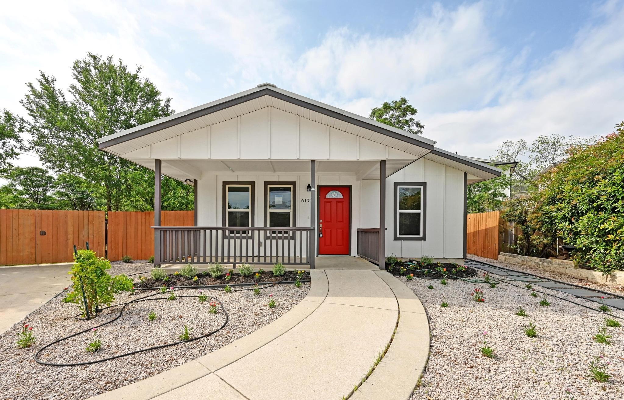 6100 Devonshire Cv Property Photo