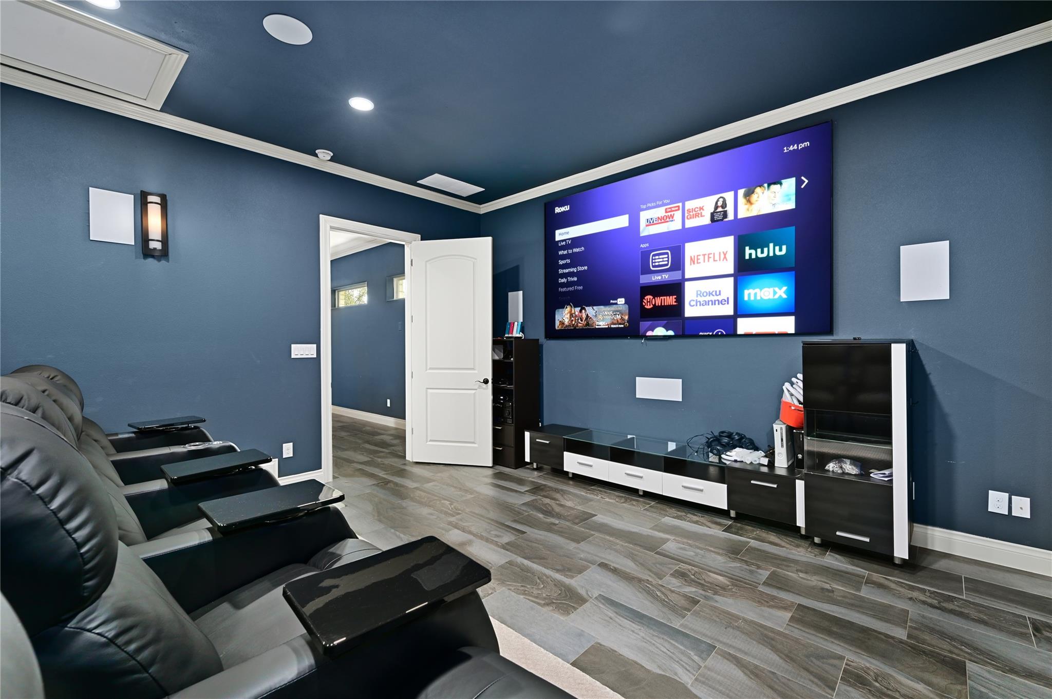 2624 University Club Dr Property Photo 19
