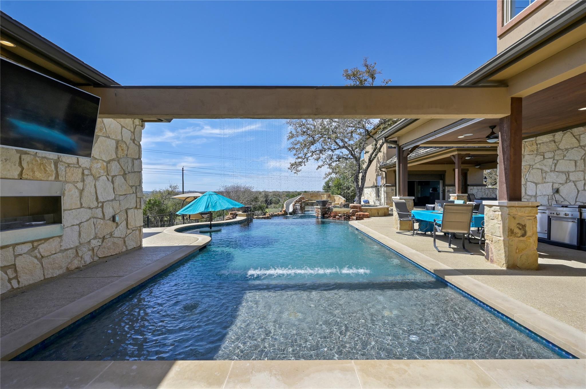 2624 University Club Dr Property Photo 28