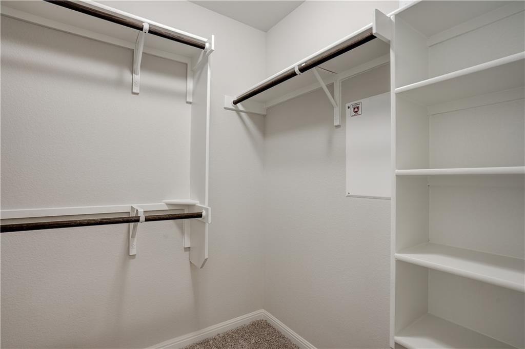 1724 W Artesian Springs Xing Property Photo 11