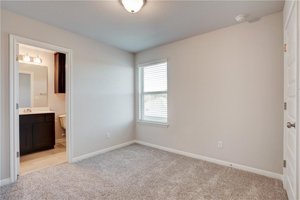 1724 W Artesian Springs Xing Property Photo 13
