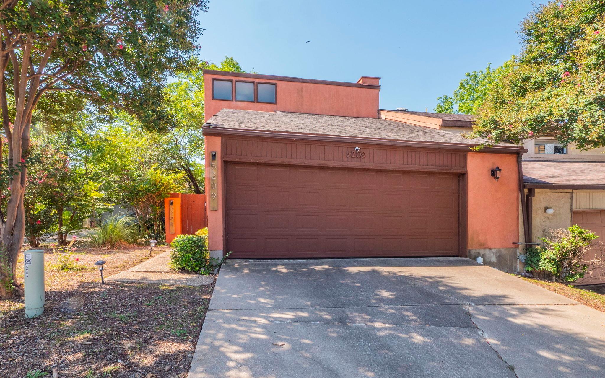 5209 Langwood Dr Property Photo 1