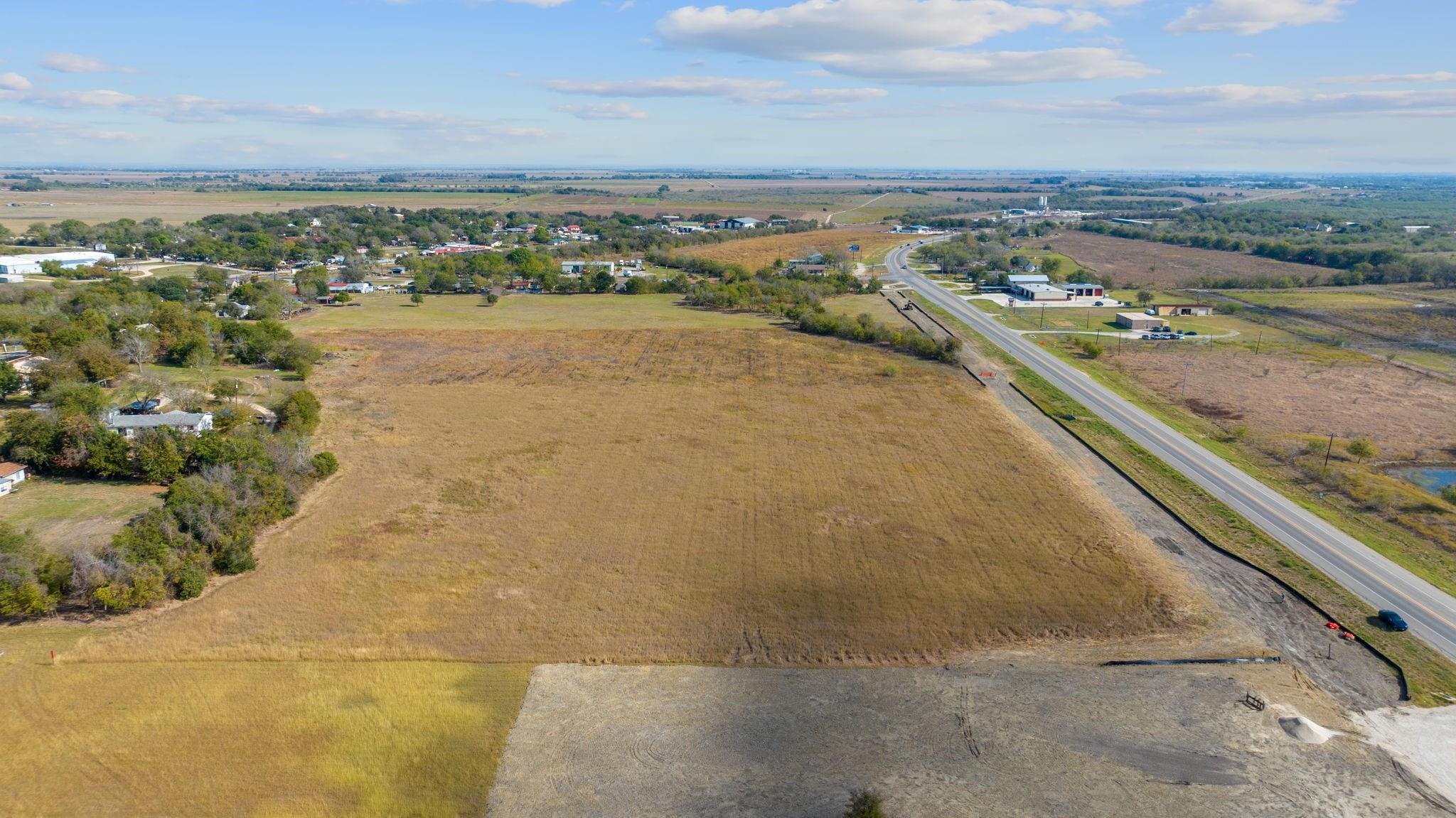 9800 Highway 142 Property Photo 2