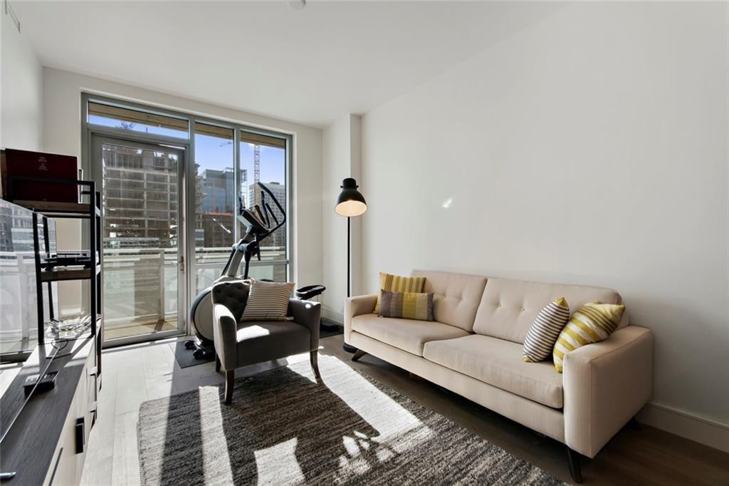 222 West Ave #2111 Property Photo 7