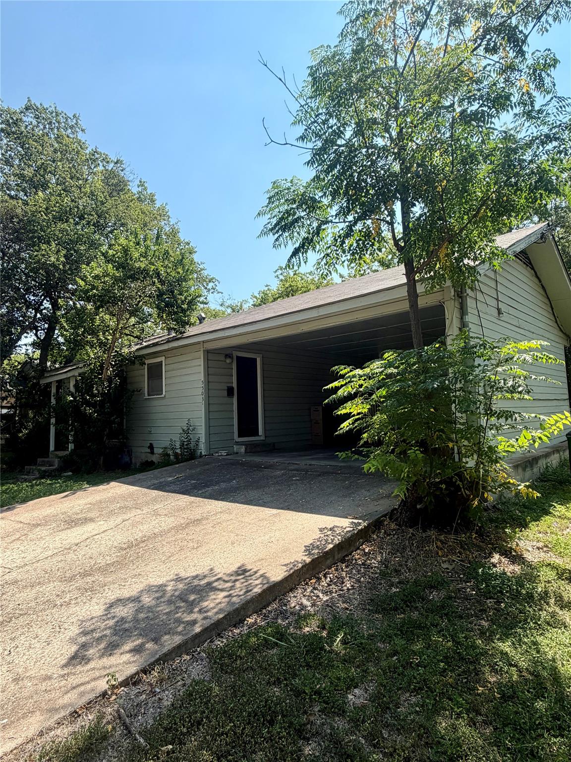 5503 Joe Sayers Ave #a Property Photo 2
